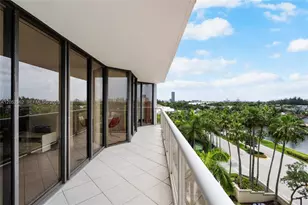 3598 Yacht Club Dr, Aventura, FL 33180 - Photo 34