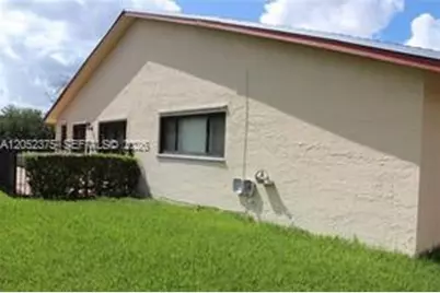 7480 NW 37th Ct, Lauderhill, FL 33319 - Photo 4