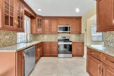 7480 NW 37th Ct, Lauderhill, FL 33319 - Photo 4