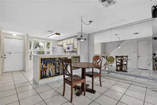 2561 NE 15th St, Pompano Beach, FL 33062 - Photo 14