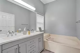 4219 Sabal Ridge Cir, Weston, FL 33331 - Photo 8
