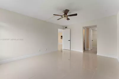 430 Commodore Dr #310, Plantation, FL 33325 - Photo 20