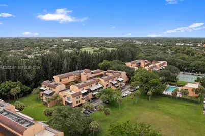 430 Commodore Dr #310, Plantation, FL 33325 - Photo 30