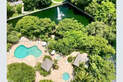 1000 Quayside Ter #805, Miami, FL 33138 - Photo 28