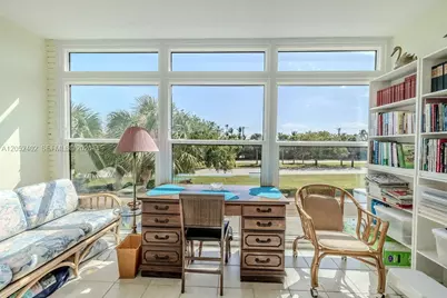 2333 Indian River Blvd #306, Vero Beach, FL 32960 - Photo 14