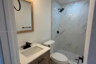 1933 Washington St, Hollywood, FL 33020 - Photo 4