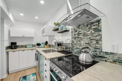 1200 West Ave #811, Miami Beach, FL 33139 - Photo 10