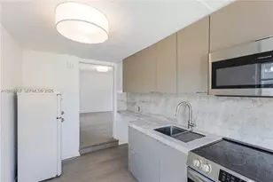 8031 NW 12th Ct, Miami, FL 33147 - Photo 6