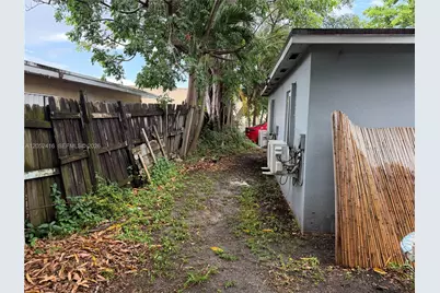13845 NW 6th Ave #B, North Miami, FL 33168 - Photo 22