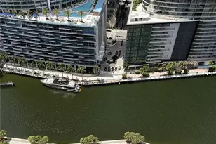 475 Brickell Ave, Miami, FL 33131 - Photo 16