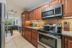 1400 Tallwood Ave, Hollywood, FL 33021 - Photo 8