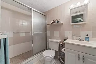 1400 Tallwood Ave, Hollywood, FL 33021 - Photo 18