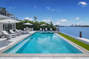 1300 S Venetian Way, Miami, FL 33139 - Photo 12