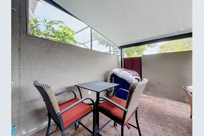 1110 W Fairway Rd, Pembroke Pines, FL 33026 - Photo 68