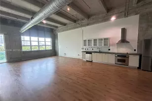 1749 NE Miami Ct, Miami, FL 33132 - Photo 4