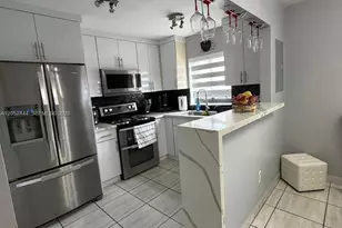 2760 W 63rd Pl, Hialeah, FL 33016 - Photo 6