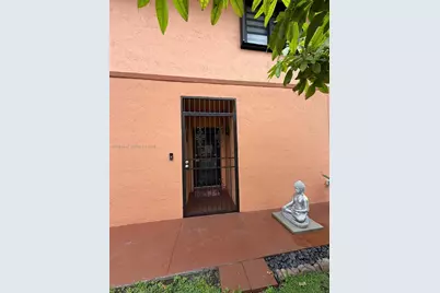 2760 W 63rd Pl #106-23, Hialeah, FL 33016 - Photo 30