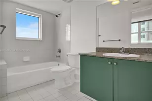 60 NW 37th Ave, Miami, FL 33125 - Photo 22