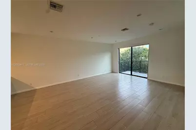 113 NE 6th St #121, Fort Lauderdale, FL 33304 - Photo 6