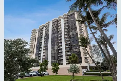 6423 Collins Ave #809, Miami Beach, FL 33141 - Photo 2