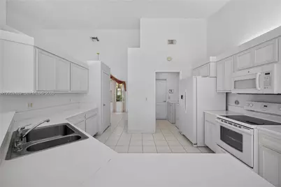 169 SE Whitmore Dr, Port Saint Lucie, FL 34984 - Photo 18