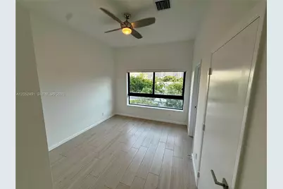113 NE 6th St #117, Fort Lauderdale, FL 33304 - Photo 16