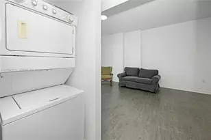1745 E Hallandale Beach Blvd, Hallandale Beach, FL 33009 - Photo 10