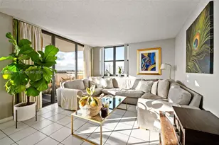 2555 Collins Ave, Miami Beach, FL 33140 - Photo 6