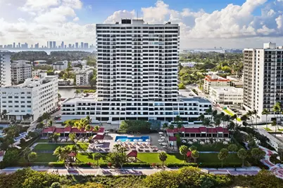 2555 Collins Ave #1002, Miami Beach, FL 33140 - Photo 2