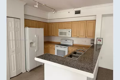 6861 SW 44th St #205, Miami, FL 33155 - Photo 4
