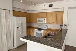 6861 SW 44th St, Miami, FL 33155 - Photo 4