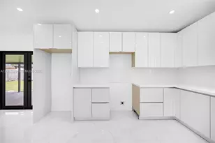 18670 SW 123rd Ct, Miami, FL 33177 - Photo 12
