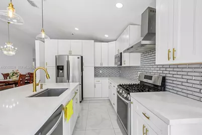 13412 NW 6th Dr, Plantation, FL 33325 - Photo 16