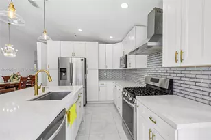 13412 NW 6th Dr, Plantation, FL 33325 - Photo 16