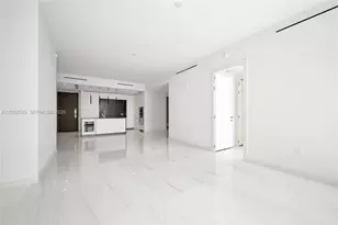 300 Biscayne Blvd Way, Miami, FL 33131 - Photo 12