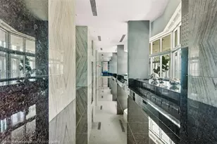 325 S Biscayne Blvd, Miami, FL 33131 - Photo 56