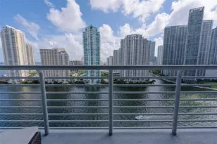 325 S Biscayne Blvd, Miami, FL 33131 - Photo 4