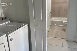 6912 NW 179th St, Hialeah, FL 33015 - Photo 10