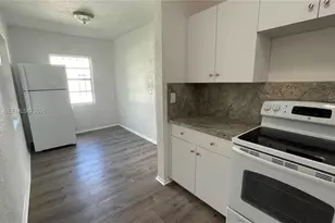 1012 NW 66th St, Miami, FL 33150 - Photo 20