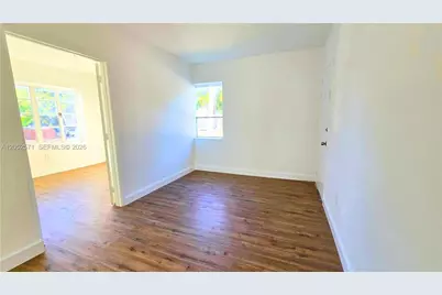 660 84th St #39, Miami Beach, FL 33141 - Photo 4