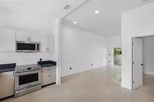 1011 SW Sw 7th St Miami Fl, Miami, FL 33130 - Photo 6