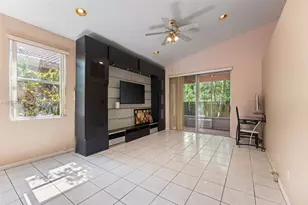 10232 SW 16th Ct, Pembroke Pines, FL 33025 - Photo 8