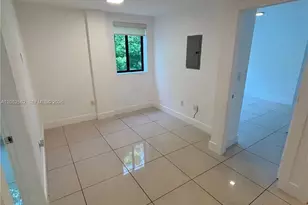 829 SW 18th Ave, Miami, FL 33135 - Photo 4