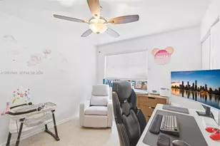 2293 NW 170th Ave, Pembroke Pines, FL 33028 - Photo 20