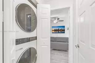 2293 NW 170th Ave, Pembroke Pines, FL 33028 - Photo 22