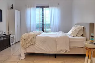 900 NW Greensward Ln, Delray Beach, FL 33445 - Photo 20