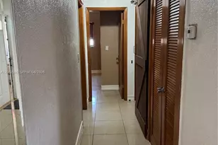 8240 NW 181st St, Hialeah, FL 33015 - Photo 8