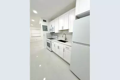 417 NW 7th Ter #2, Fort Lauderdale, FL 33311 - Photo 2