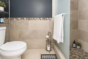 4848 NW 24th Ct, Lauderdale Lakes, FL 33313 - Photo 10