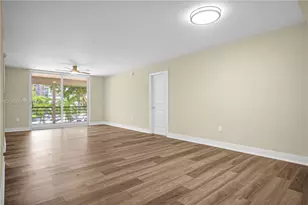 1400 St Charles Pl, Pembroke Pines, FL 33026 - Photo 6